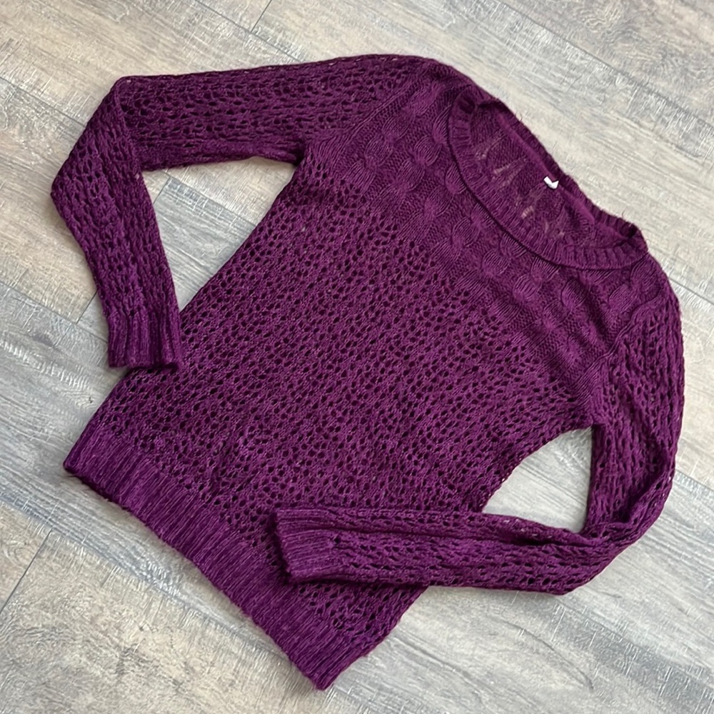 Ladies Size Small Sweater  EUC
5 items For $25